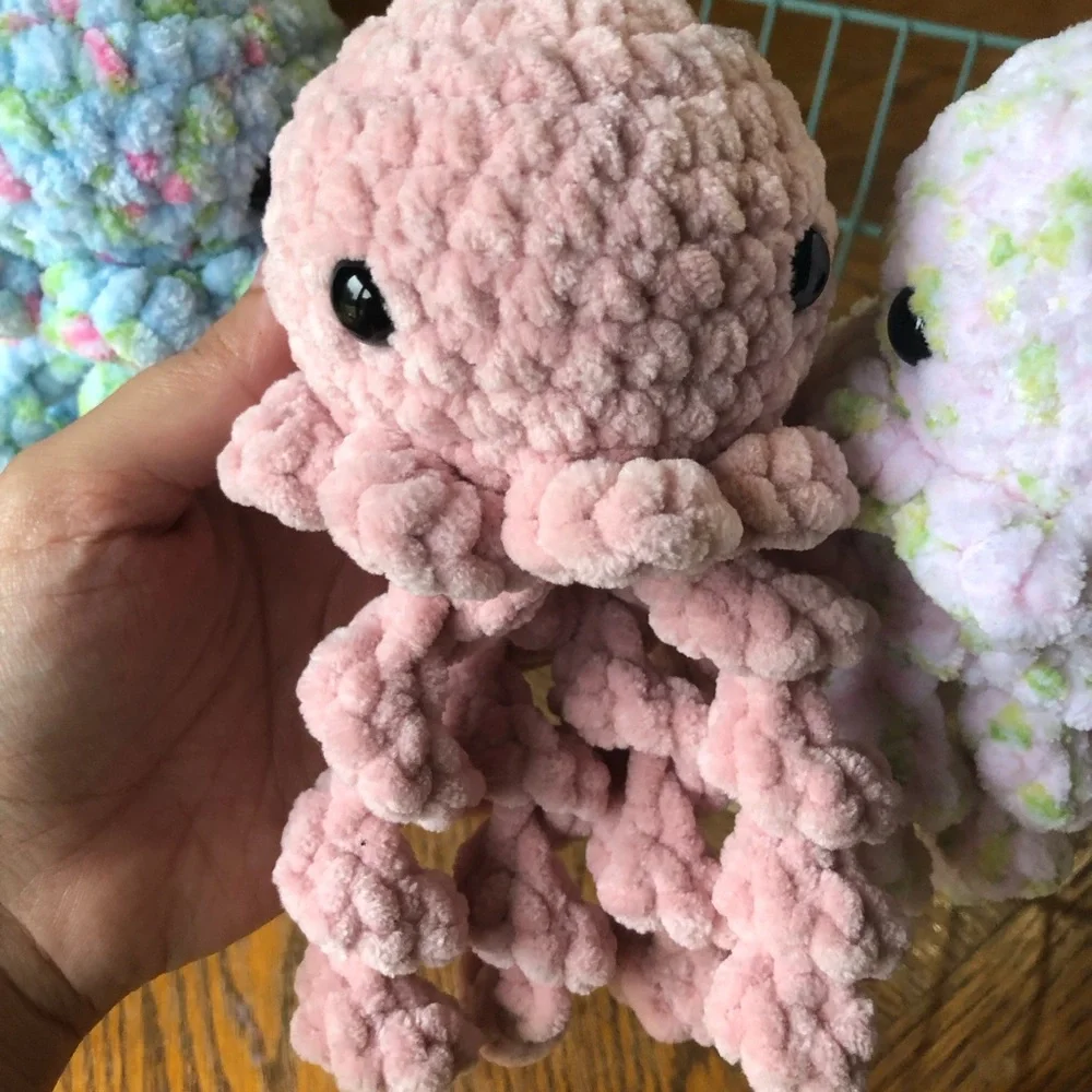 (Random Bundle of 4) Chunky Jellyfish - Picture 6 of 7